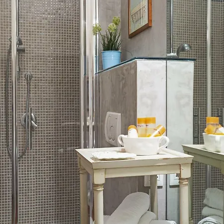 Con Vista In Xxv Aprile By Wonderful Italy Apartment