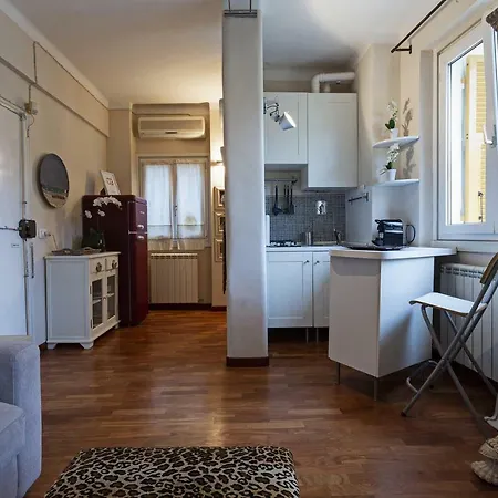 Con Vista In Xxv Aprile By Wonderful Italy Apartment *