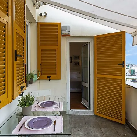 Con Vista In Xxv Aprile By Wonderful Italy Appartement